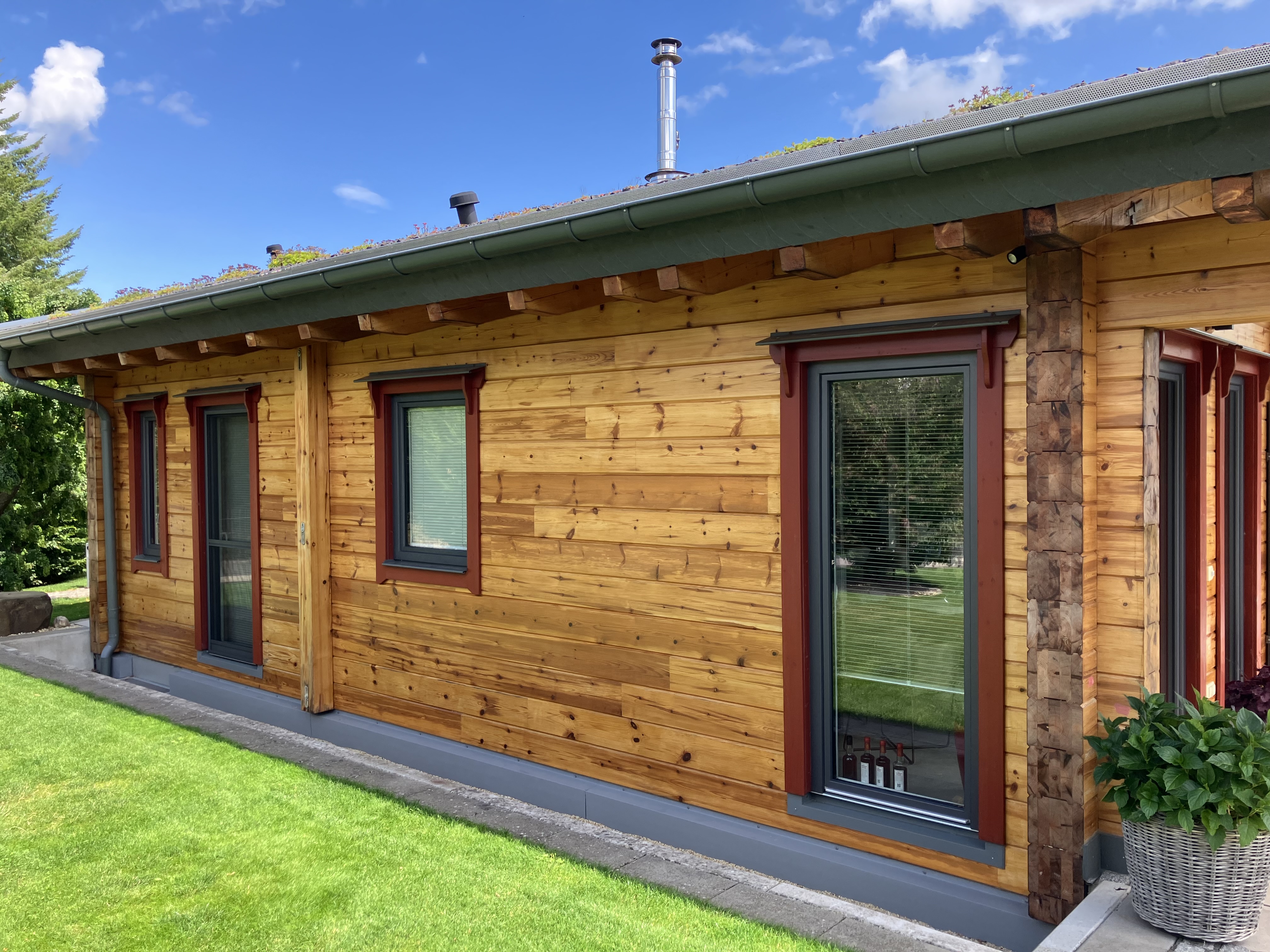 9 Jahre und 3 Anstriche
Naturöl-H2Olzlasur Farblos
