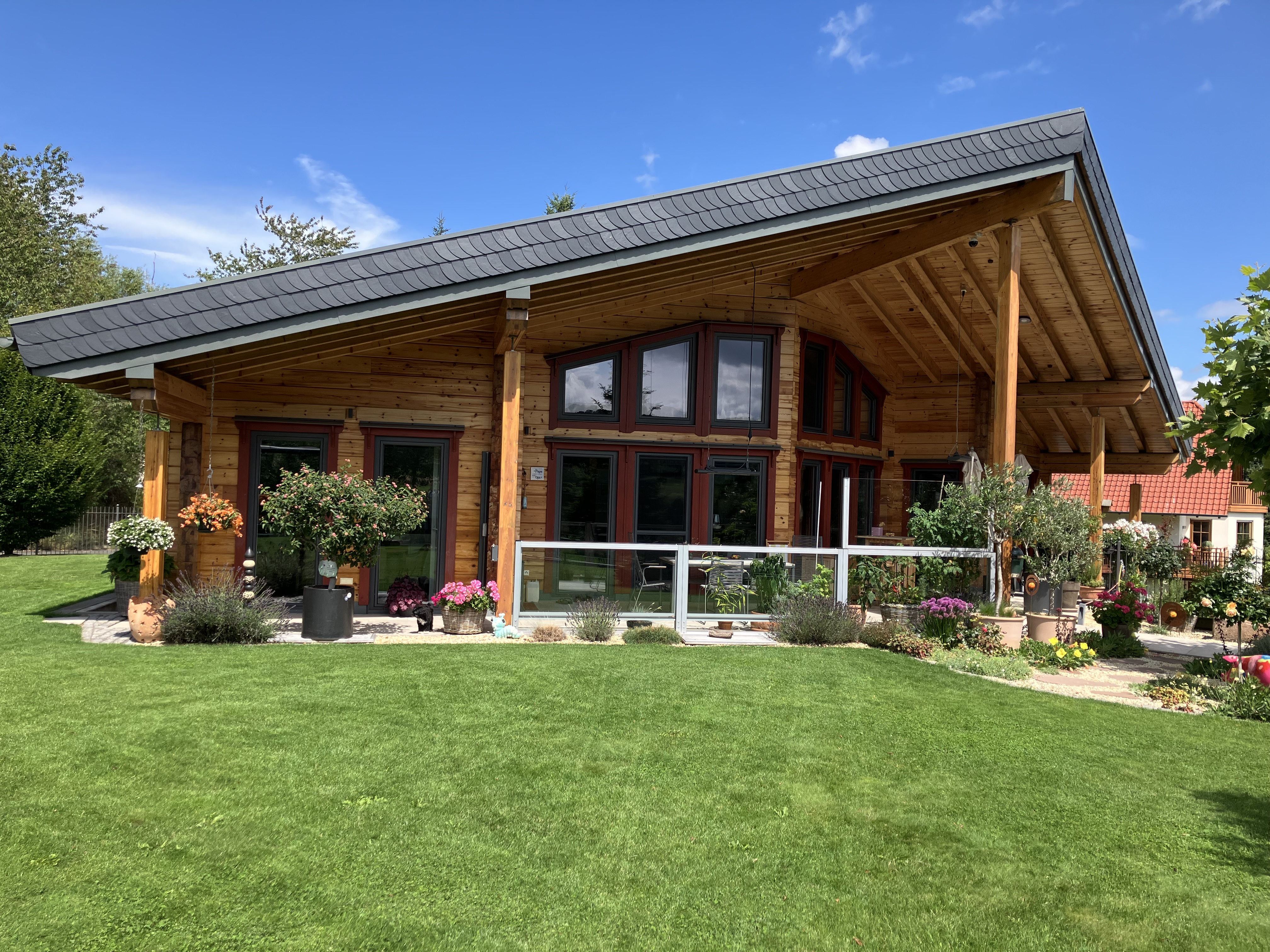 9 Jahre und 3 Anstriche
Naturöl-H2Olzlasur Farblos